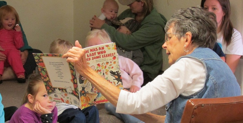 Welcome to Fran's Story Time every Tuesday morning! Frances Heller fills the hour with great books, fun crafts 